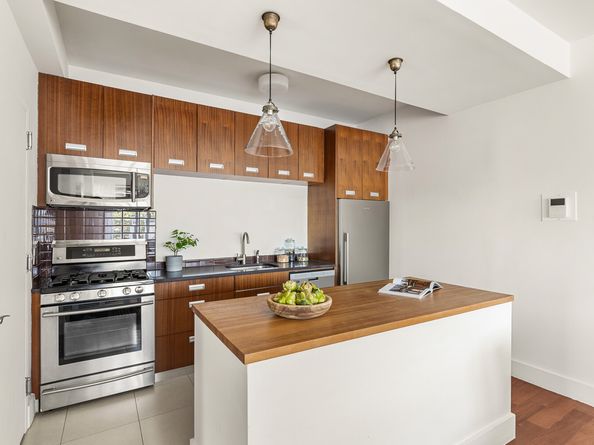 355 Stratford Road 5/C, Brooklyn NY 11218