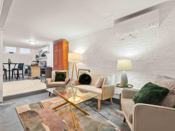 21 Bleecker Street GW, New York NY 10012