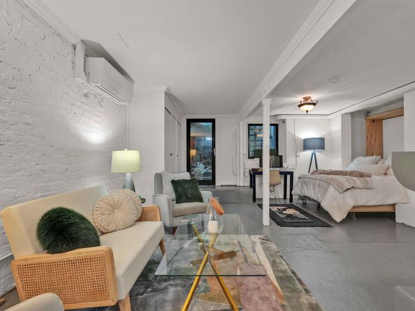 21 Bleecker Street GW, New York NY 10012
