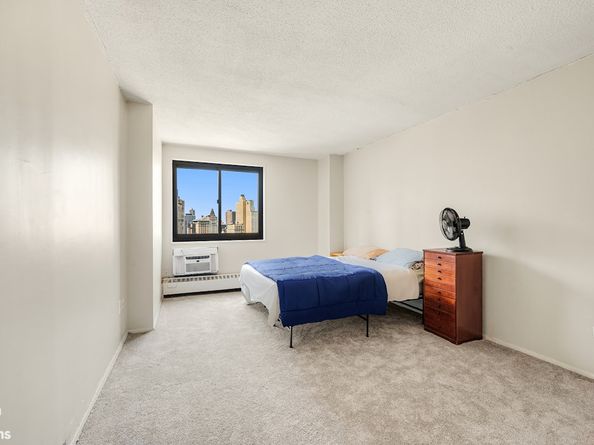 333 Pearl Street 21H, New York NY 10038