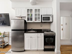 145 Sullivan Street 3C, New York NY 10012