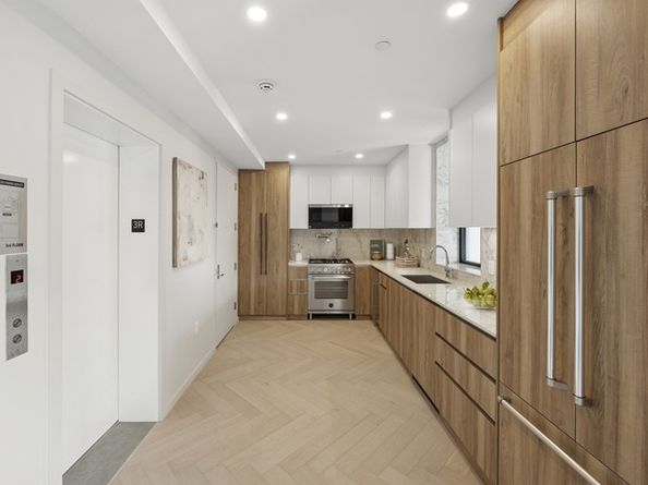 390 Manhattan Avenue 3, Brooklyn NY 11211