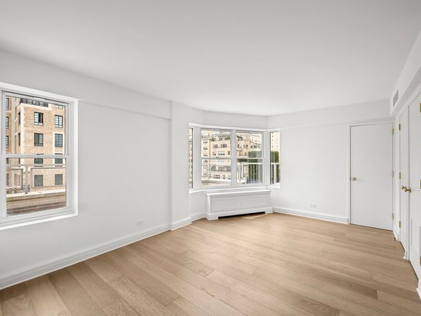 2 5th Avenue 17R, New York NY 10011