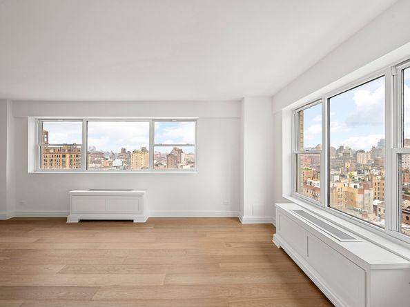 2 5th Avenue 17R, New York NY 10011