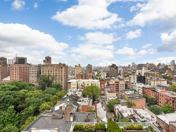 2 5th Avenue 17R, New York NY 10011