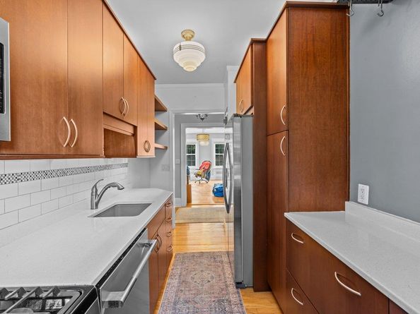 525 West 238th Street 1L, Bronx NY 10463