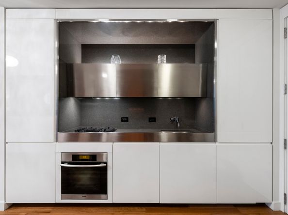 15 William Street 9F, New York NY 10004