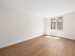 555 Main Street 909, New York NY 10044