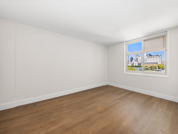 555 Main Street 909, New York NY 10044