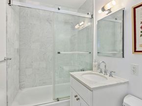 301 East 64th Street 15B, New York NY 10065