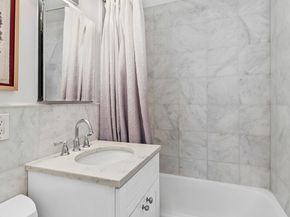 301 East 64th Street 15B, New York NY 10065