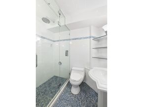 330 East 38th Street 16O, New York NY 10016