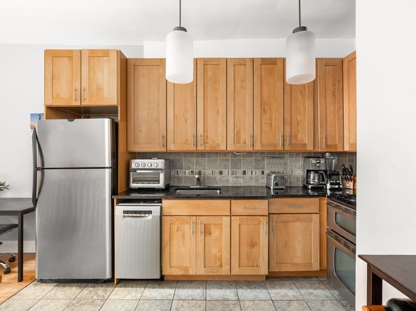 220 East 87th Street 2H 3H, New York NY 10128