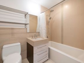 5-26 47th Road 3C, Queens NY 11101