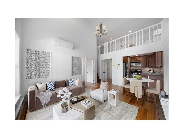 216 Calyer Street 2B, Brooklyn NY 11222