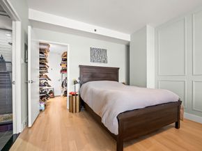 2-26 50th Avenue 3DE, Queens NY 11101