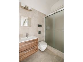 543 Broadway PH, New York NY 10012