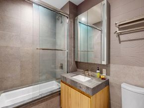 24-16 Queens Plaza S 7B, Queens NY 11101