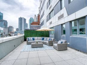 24-16 Queens Plaza S 7B, Queens NY 11101