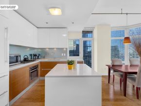 555 West 59th Street 29A, New York NY 10019