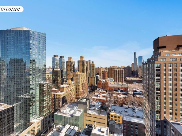 555 West 59th Street 29A, New York NY 10019