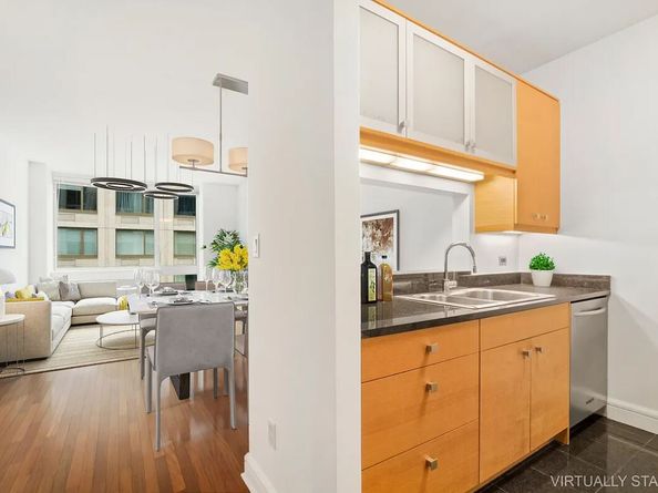 120 Riverside Boulevard 8V, New York NY 10069