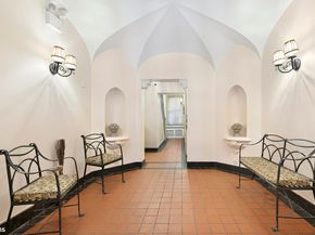 140 East 95th Street 5C, New York NY 10128