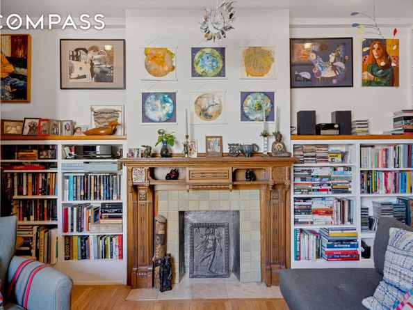 127 West 82nd Street 8A, New York NY 10024