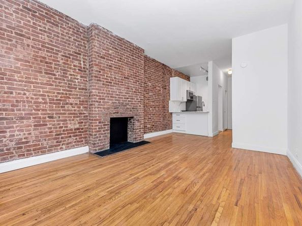 419 East 87th Street 1A, New York NY 10128