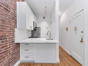 419 East 87th Street 1A, New York NY 10128