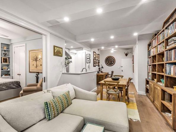 64 East 94th Street 1G, New York NY 10128