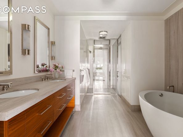 135 West 77th Street, New York NY 10024