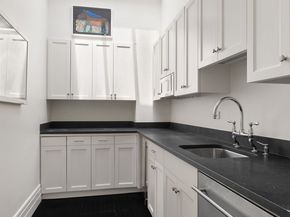 135 West 77th Street, New York NY 10024