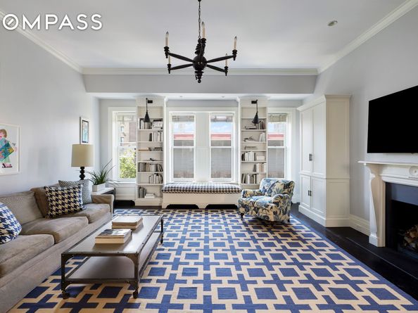 135 West 77th Street, New York NY 10024