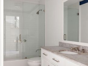 135 West 77th Street, New York NY 10024