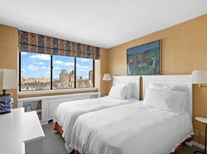 45 West 67th Street 29A, New York NY 10023
