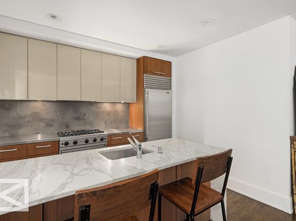 260 Park Avenue S 10I, New York NY 10010
