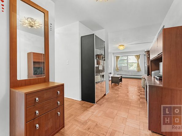 575 Grand Street E506, New York NY 10002