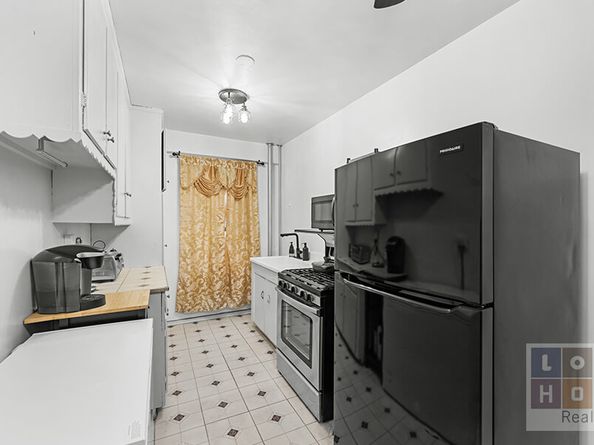 575 Grand Street E506, New York NY 10002