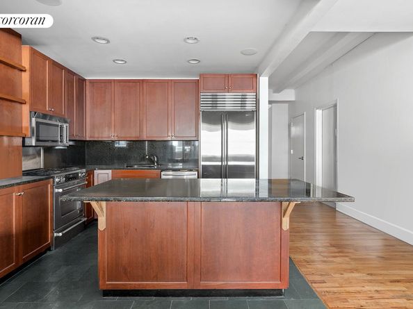 15 West 17th Street 5, New York NY 10011