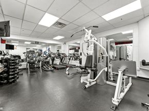 201 East 17th Street 8F, New York NY 10003