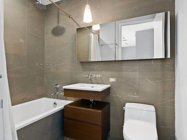 80 Metropolitan Avenue 4E, Brooklyn NY 11211