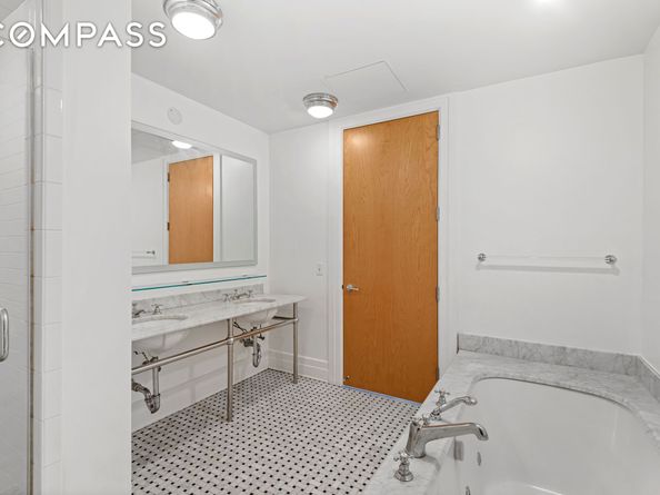 30 Main Street 10F, Brooklyn NY 11201