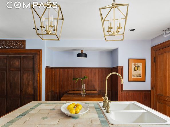 309 Vanderbilt Avenue, Brooklyn NY 11205