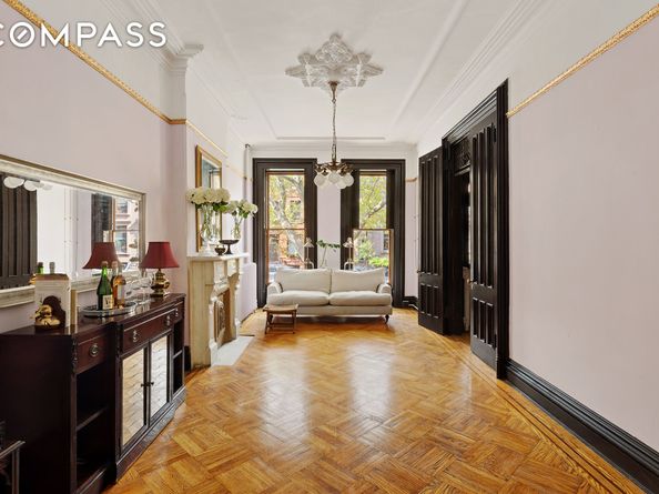 309 Vanderbilt Avenue, Brooklyn NY 11205
