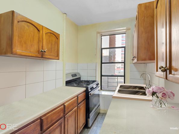 503 West 111th Street 22, New York NY 10025