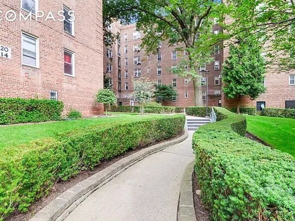 5614 Netherland Avenue 3E, Bronx NY 10471