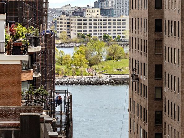 411 East 53rd Street 12D, New York NY 10022