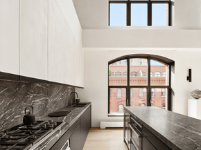 415 Washington Street 5A, New York NY 10013