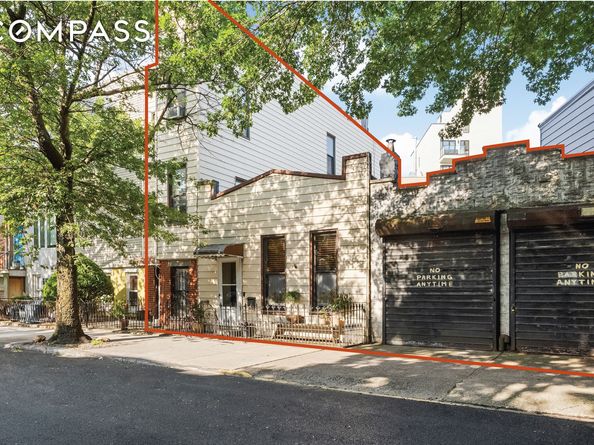 18 Russell Street, Brooklyn NY 11222